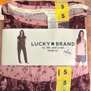 Lucky Brand women’s 4piece PJ set. Small, Burgundy paisley NWT